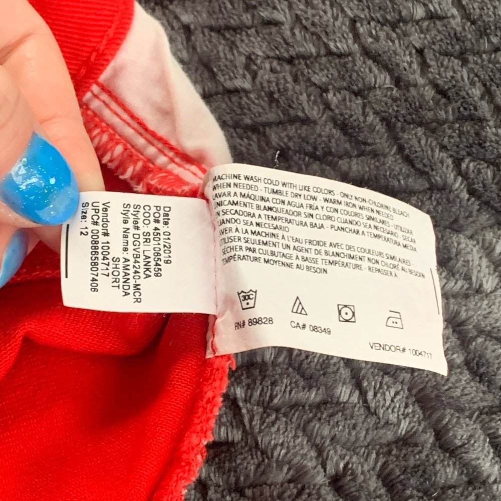 NWOT! Gloria Vanderbilt Red Denim Amanda Shorts - Picture 5 of 5